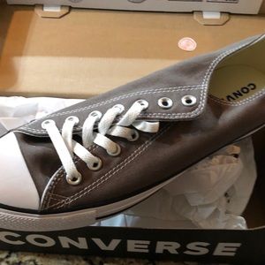 Grey Low-top Converse